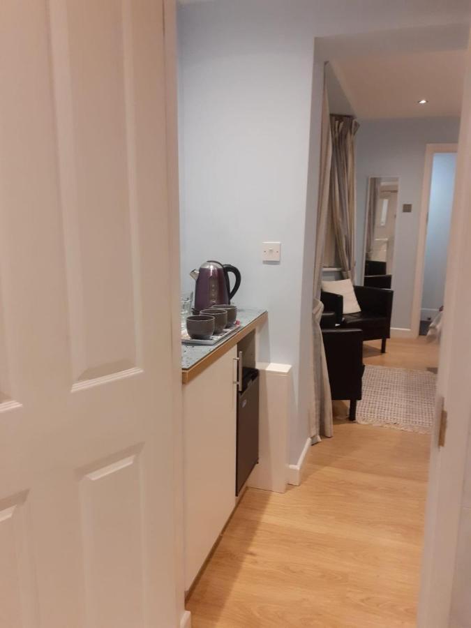 Coast 77 B&B Poole Exterior foto